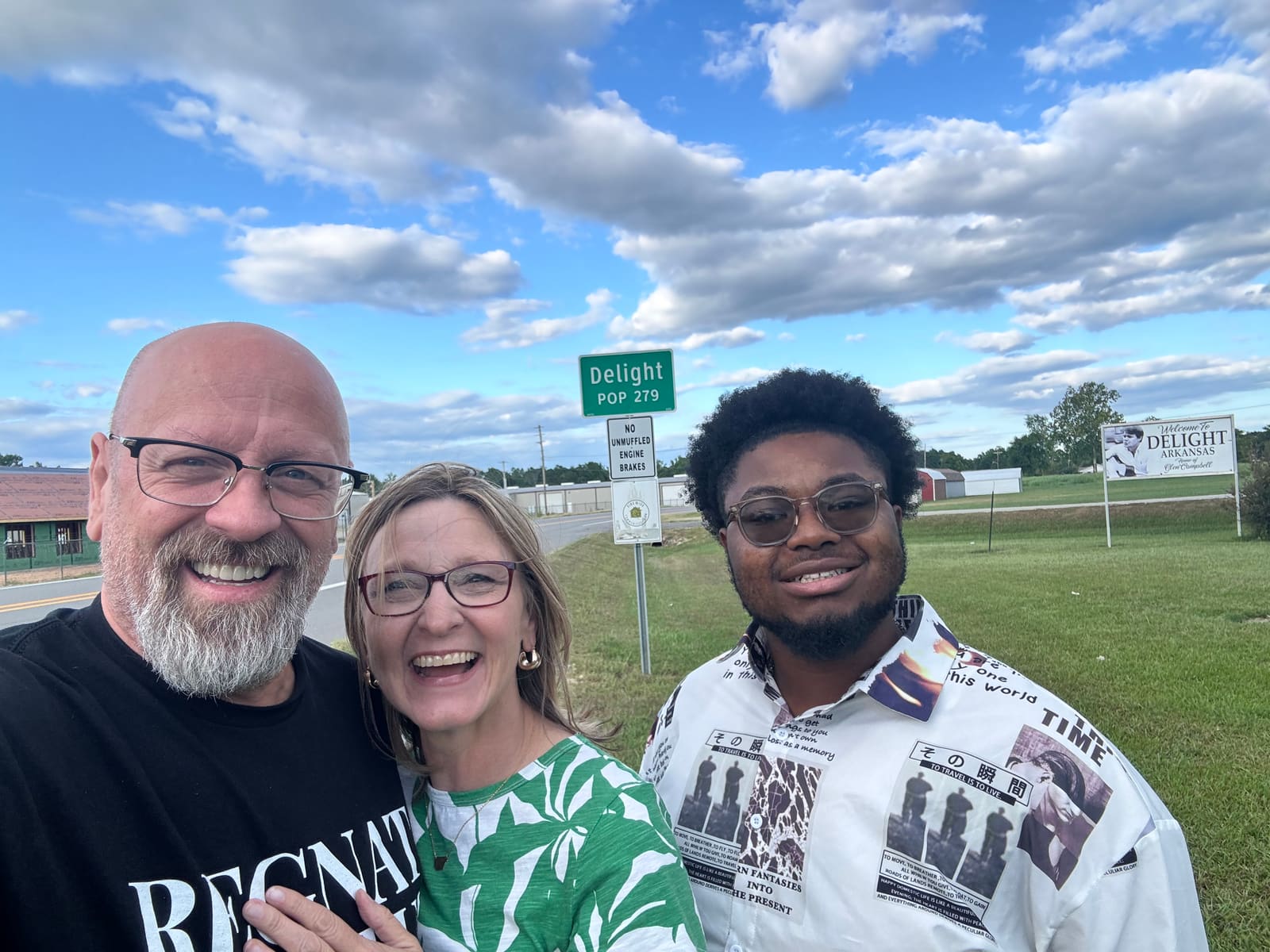 Kelly Grappe in Pike County, Arkansas — campaign photo Kelly Grappe, candidate for Arkansas Secretary of State, campaigning in Pike County, Arkansas