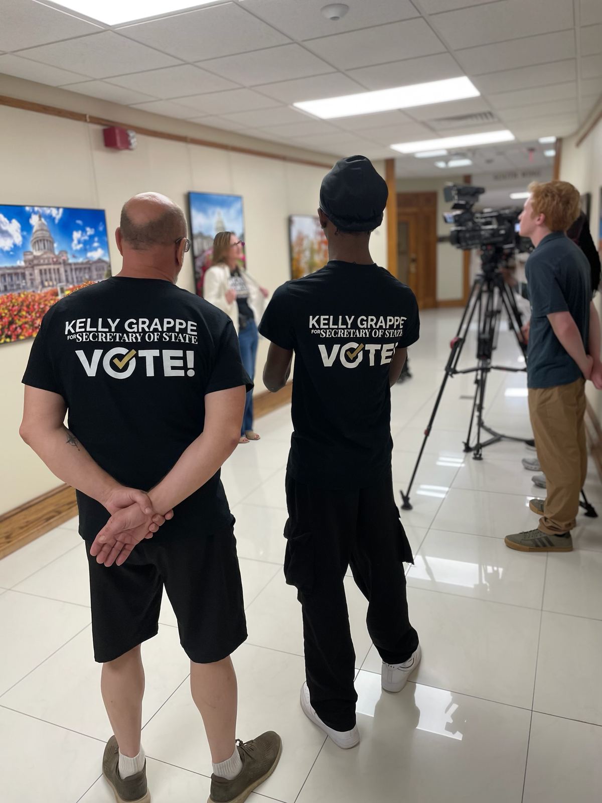 Kelly Grappe in Pulaski County, Arkansas — campaign photo Kelly Grappe, candidate for Arkansas Secretary of State, campaigning in Pulaski County, Arkansas