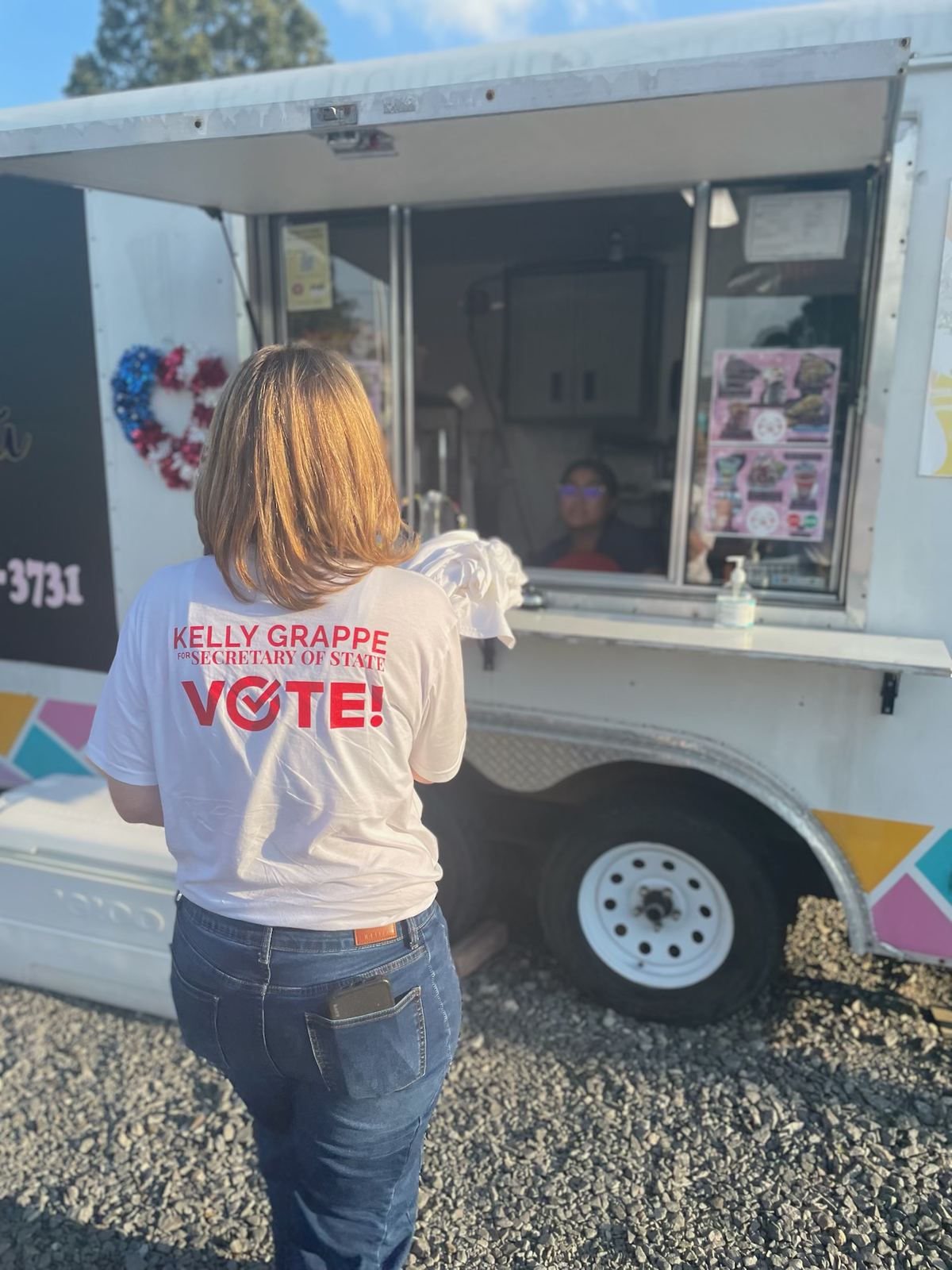 Kelly Grappe in Pulaski County, Arkansas — campaign photo Kelly Grappe, candidate for Arkansas Secretary of State, campaigning in Pulaski County, Arkansas