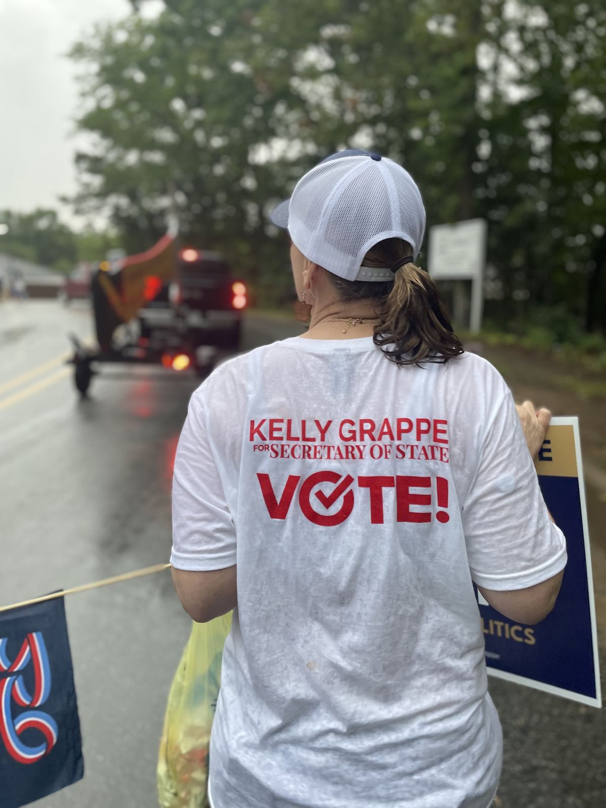 Kelly Grappe in Pulaski County, Arkansas — campaign photo Kelly Grappe, candidate for Arkansas Secretary of State, campaigning in Pulaski County, Arkansas