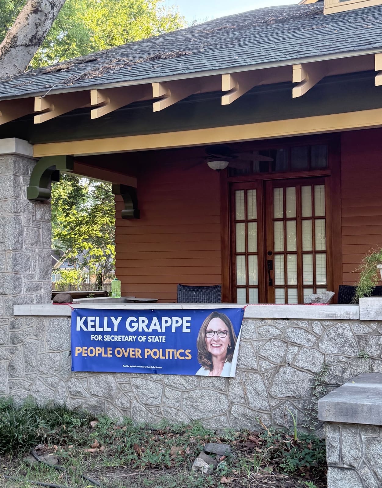 Kelly Grappe in Pulaski County, Arkansas — campaign photo Kelly Grappe, candidate for Arkansas Secretary of State, campaigning in Pulaski County, Arkansas
